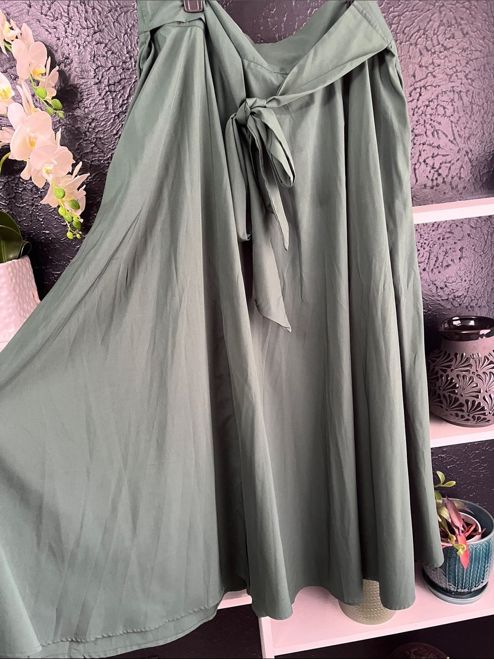 Green Maxi Skirt with Self-Tie Waist and Pockets